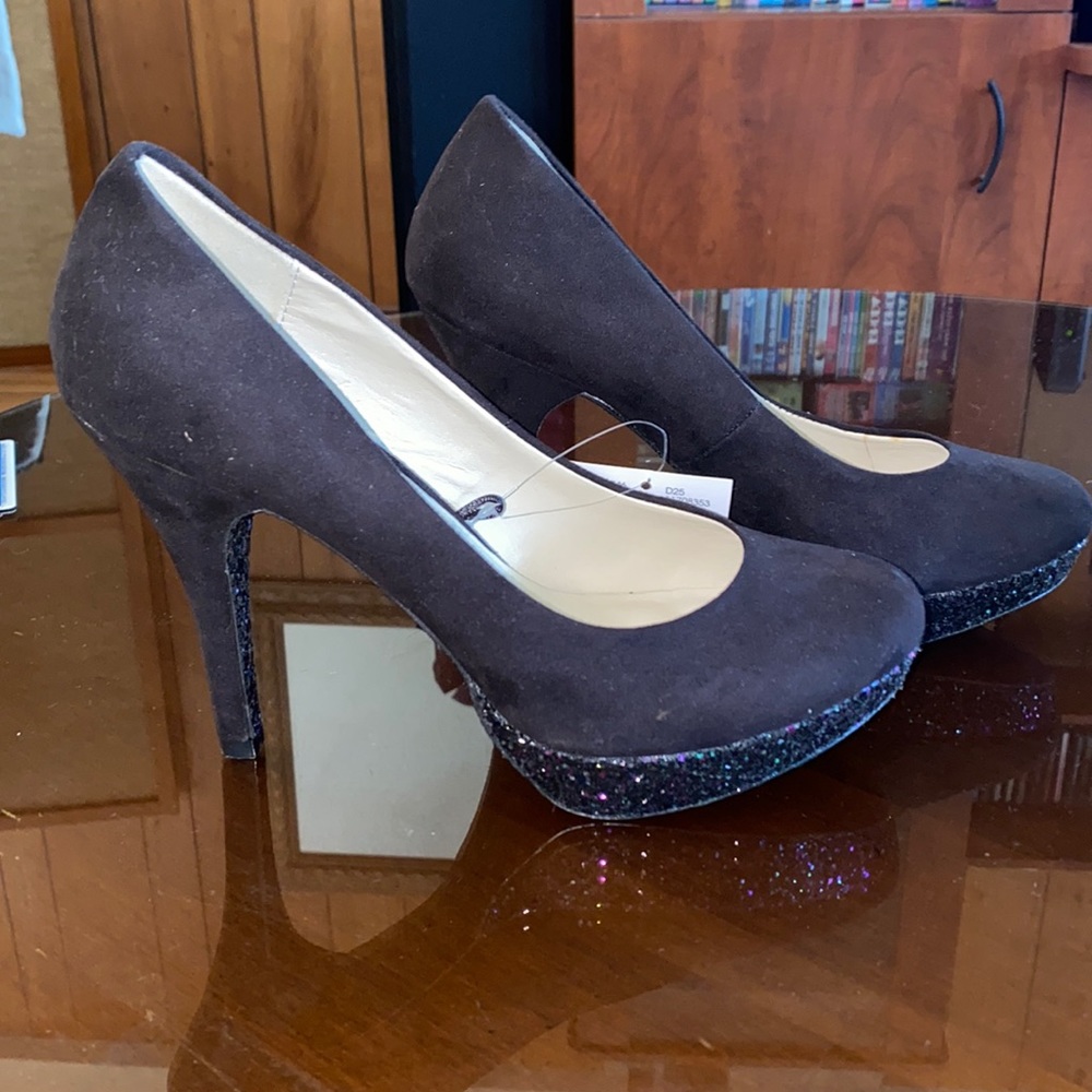High Heeled Black Sparkly Pumps
